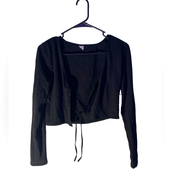 Black long sleeve sweater/coverup - Picture 1 of 1